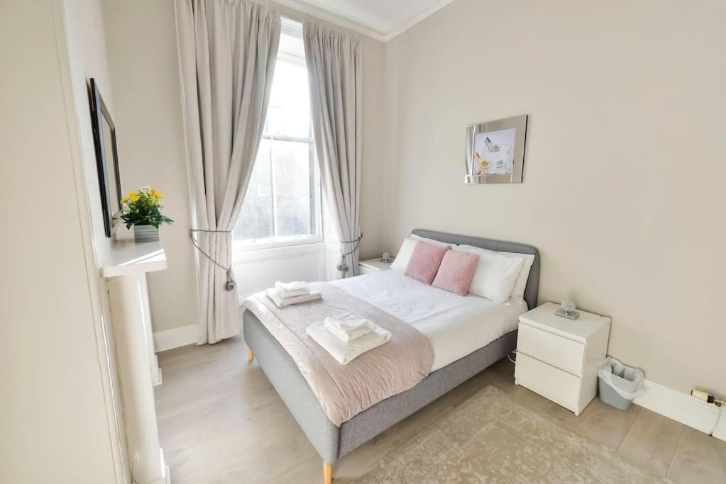 George IV Bridge - Superbly Located 3 Bedroom! Edynburg Zewnętrze zdjęcie