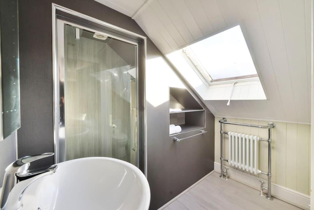 George IV Bridge - Superbly Located 3 Bedroom! Edynburg Zewnętrze zdjęcie