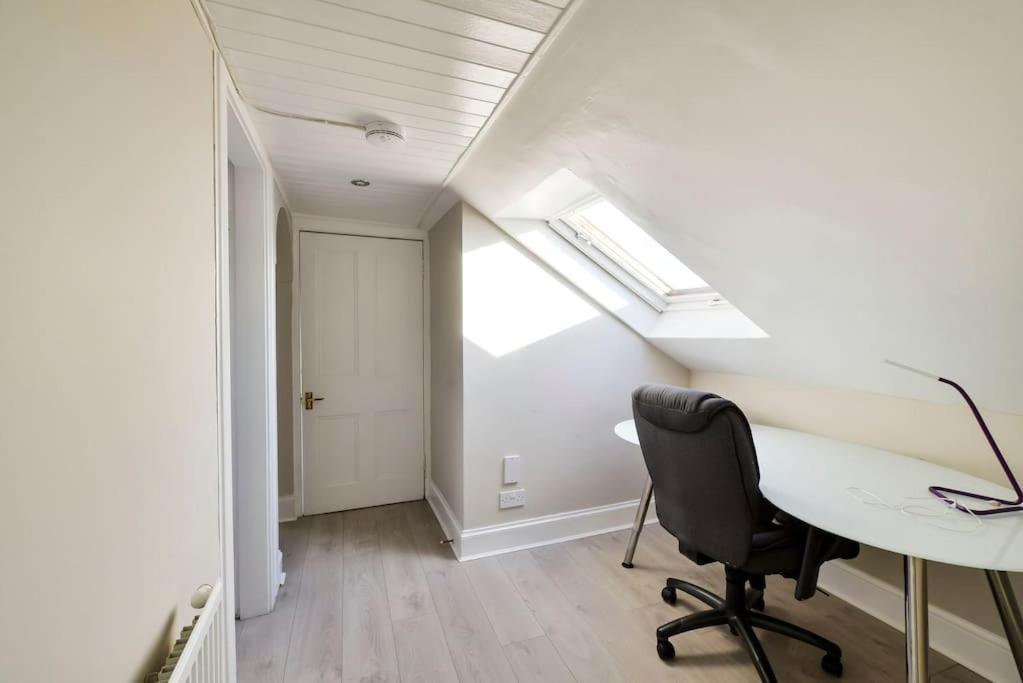 George IV Bridge - Superbly Located 3 Bedroom! Edynburg Zewnętrze zdjęcie